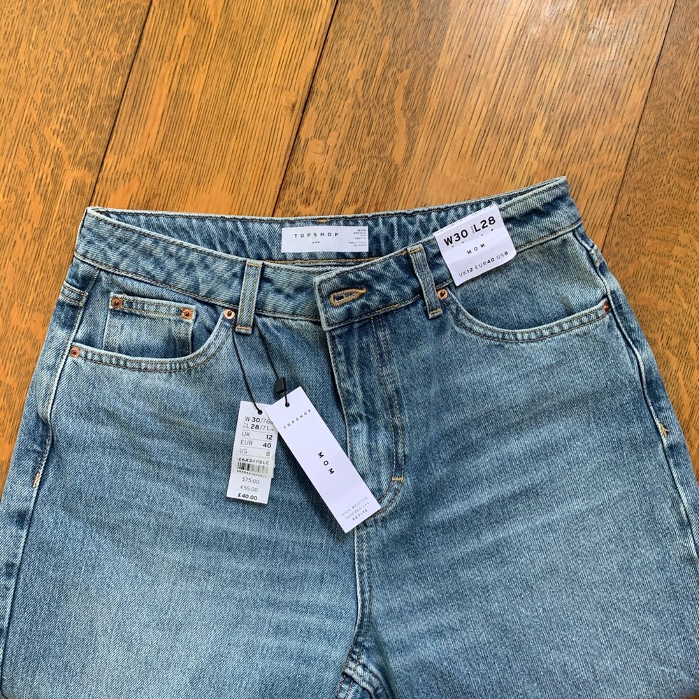 NWT HIGH WAISTED TOPSHOP MOM JEANS